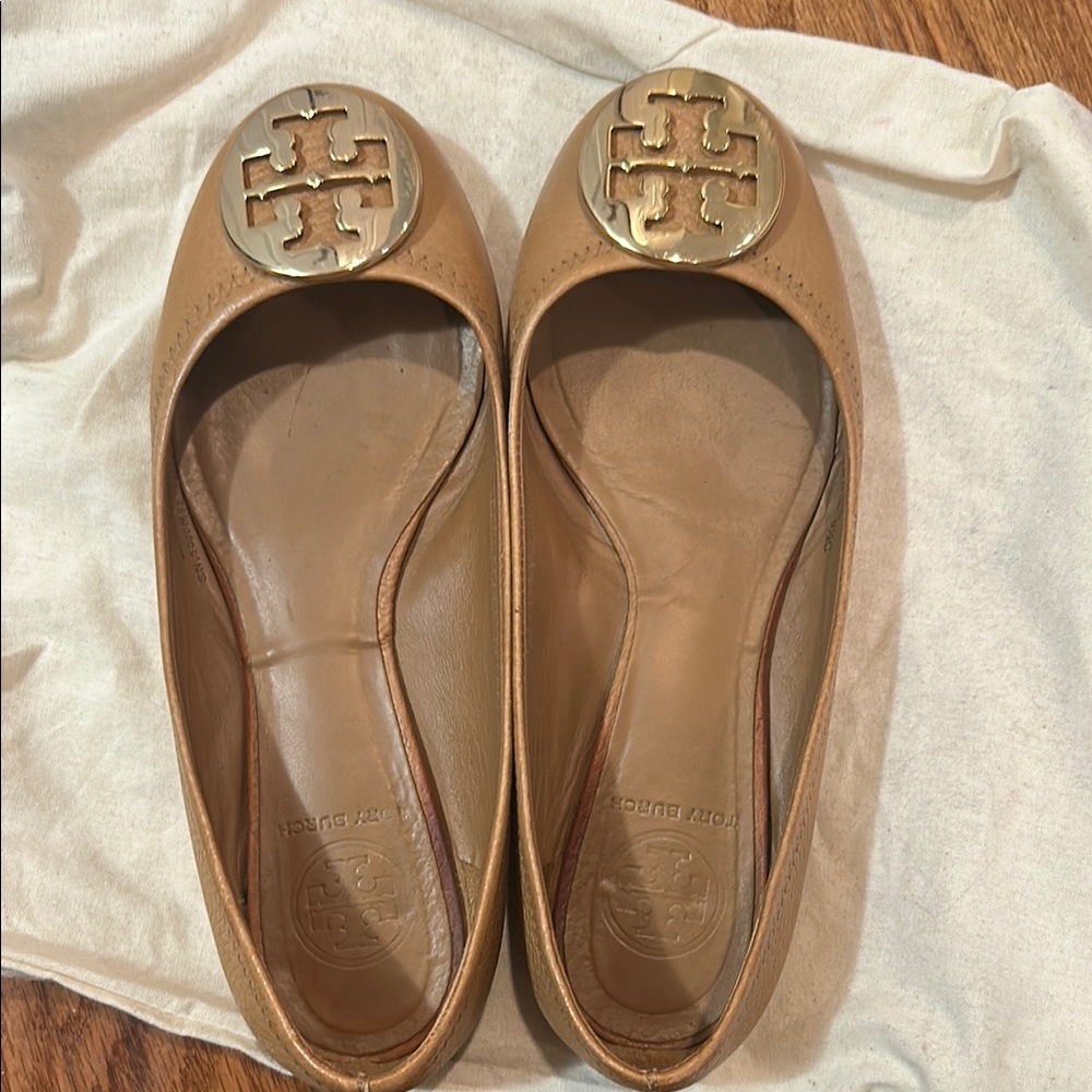 Tory Burch Tan Flats - Size 6.5
